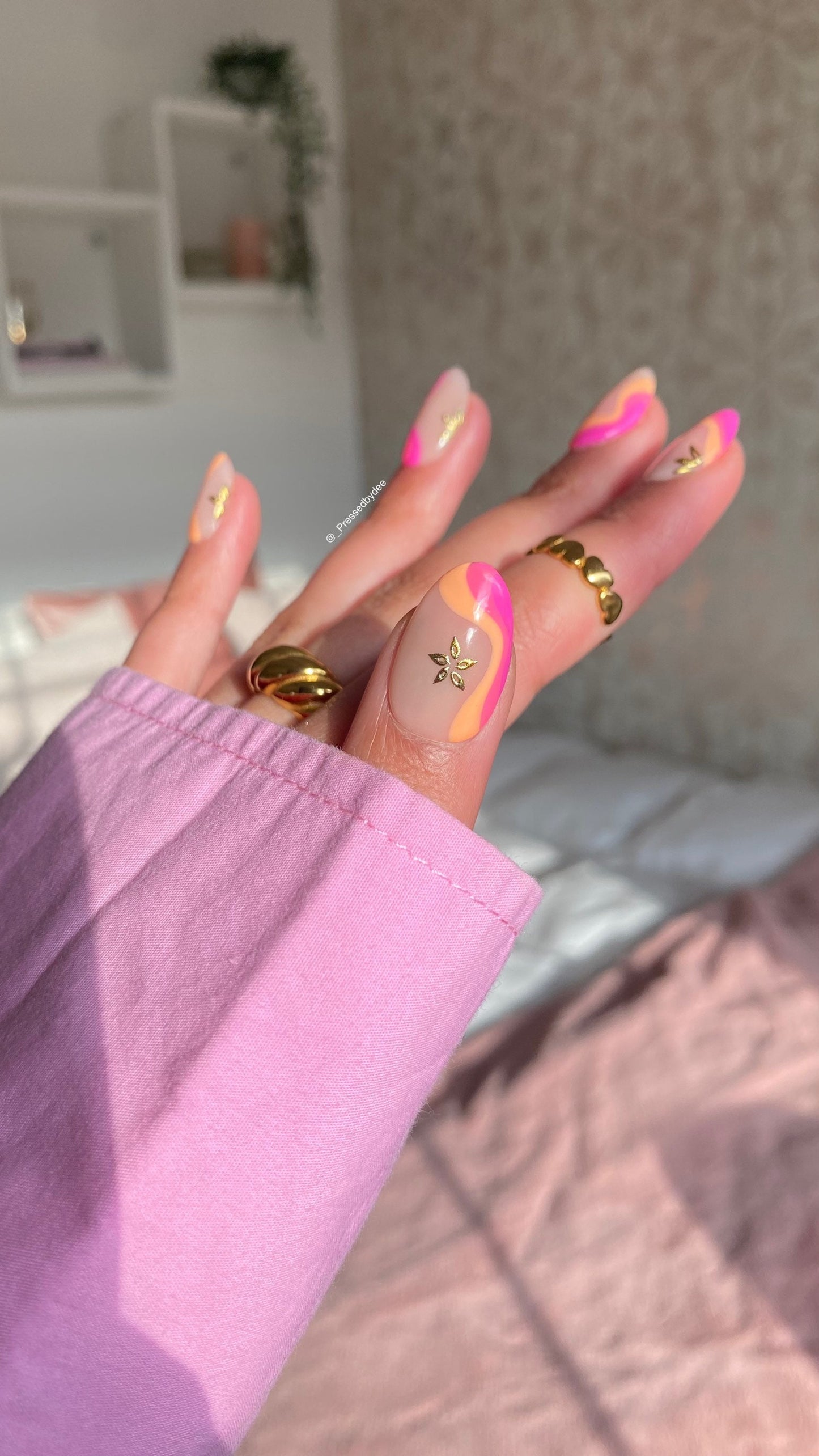 Swirls and Chrome - Summer swirls with chrome flowers - Press on nails UK