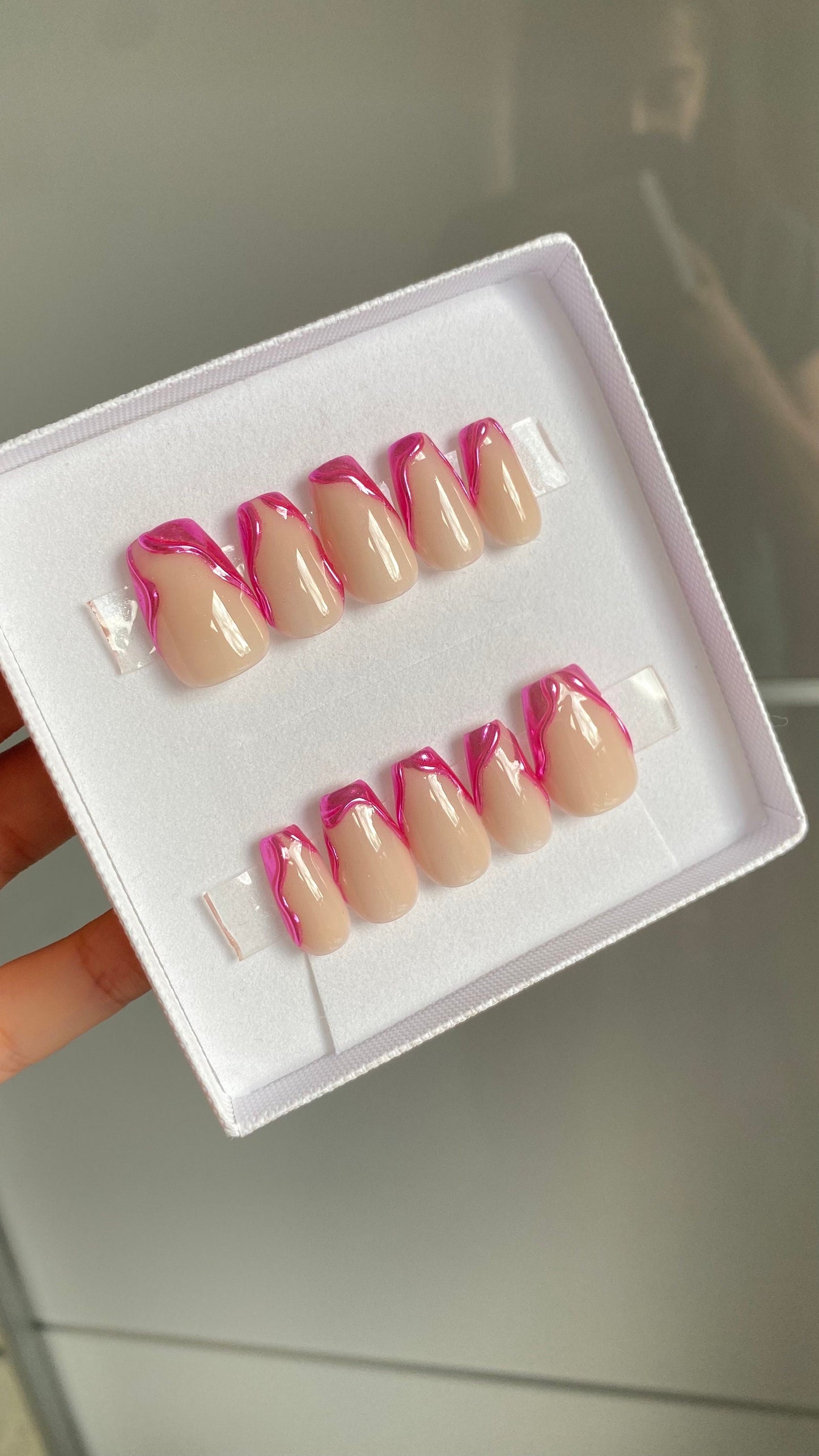 3D Chrome swirls - Luxury Press On Nails