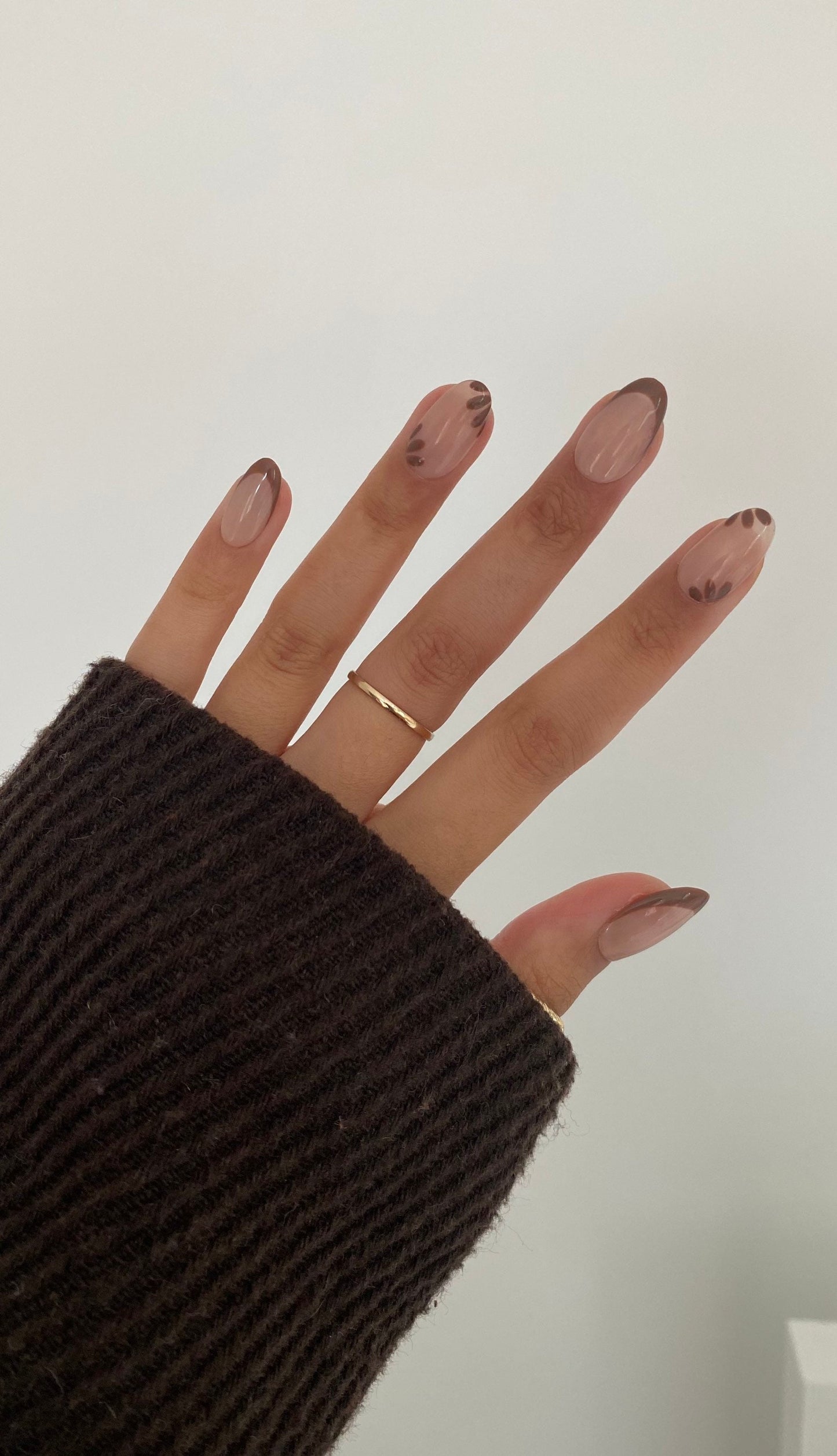 Mocha - brown french tip nails - Press on nails UK