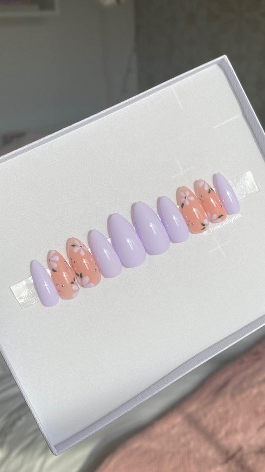 Lilac Floral Nails - Purple Nails - Press on nails UK