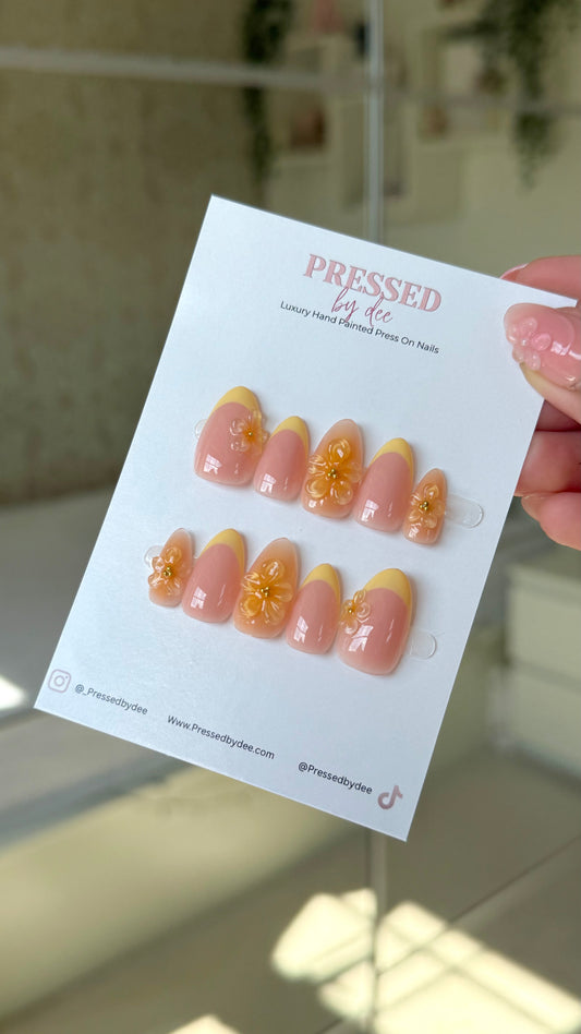 Buttercup - Butter Yellow | Handpainted Press On Nails