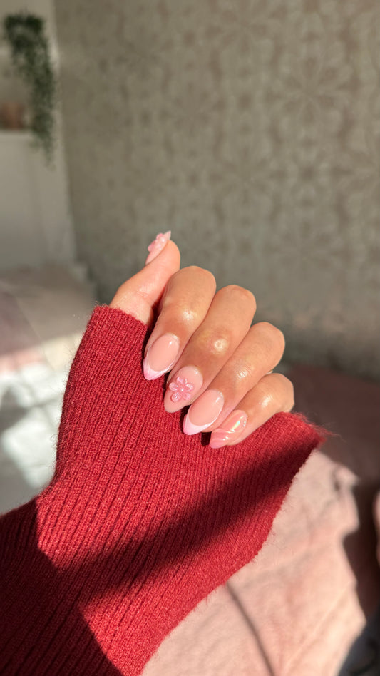 Floral Flush - Luxury Press On Nails