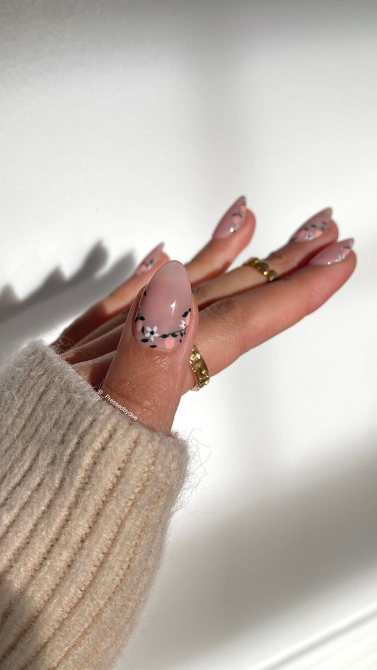 Spring - Intricate flower nails - Press on nails UK