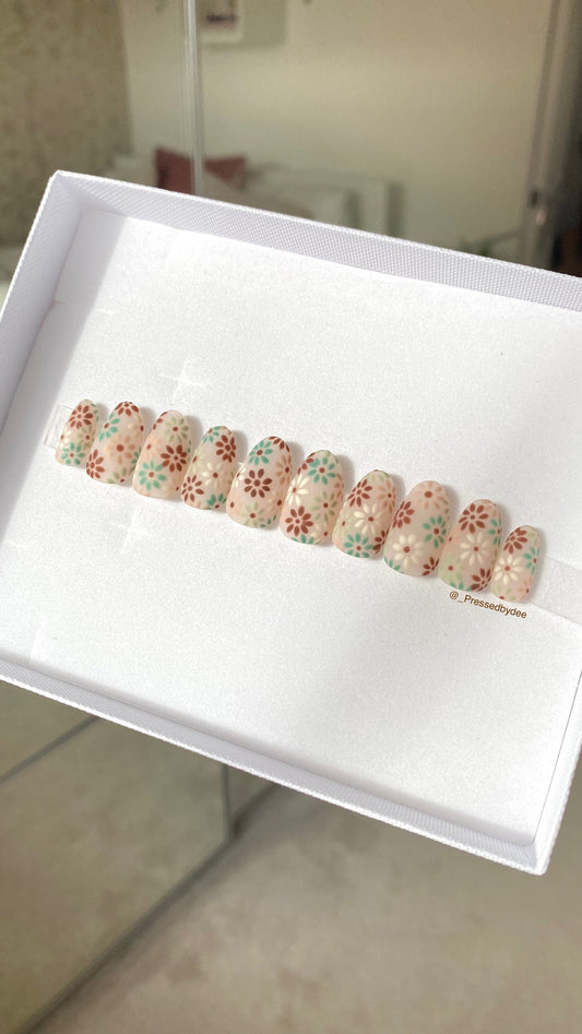 Pastel Abstract Flower Nails - Luxury Press On Nails